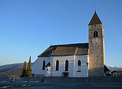 Pfarrkirche St. Jakob mit Friedhof
