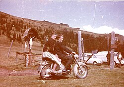 Motorrad mit schwarzem Kennzeichen aus der Steiermark
