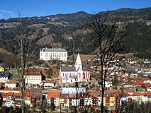 Murau, Bezirkshauptstadt des Bezirks Murau mit Schloss Obermurau und der Stadtpfarrkirche Murau