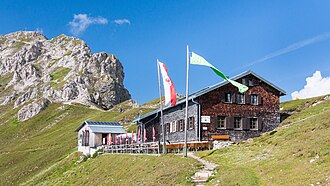 Nördlinger Hütte (2010) und Reither Spitze