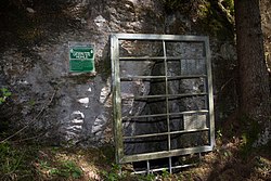 Ochsenbodenloch samt Eingangsbereich