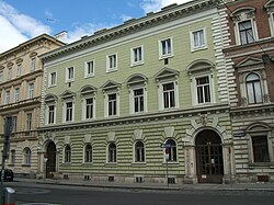 Palais Haas