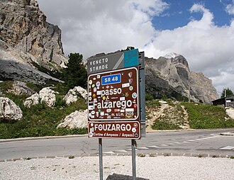 Schild auf der Passhöhe