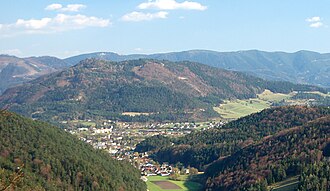 Großer Kitzberg vom Hausstein aus gesehen, davor Pernitz.