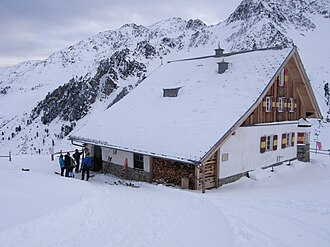 Potsdamer Hütte im Winter
