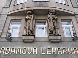 Adam-Apotheke, Prag, 1911–1913, Details