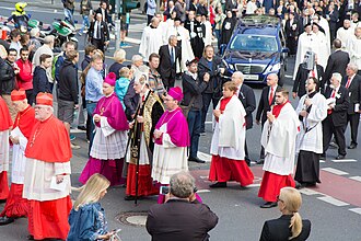 …&nbsp;zum Kölner Dom