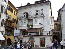 Die Fassade am Kornplatz