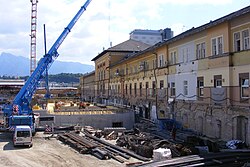 Bahnhofsgebäude gleisseitig während des Umbaus, 2010