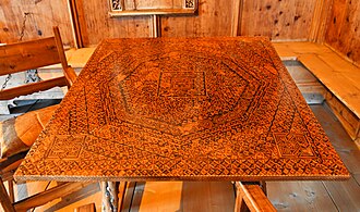 Schragentisch mit Intarsien (um 1520)