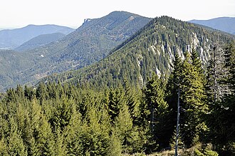 Blick vom Schober zu Öhler (rechts vorne), Katharinenschlag und Plattenstein (Mitte)