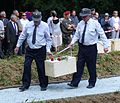 Beisetzung von Särgen auf dem Sowjetischen Soldatenfriedhof in Oberwart am 24. Juni 2016.