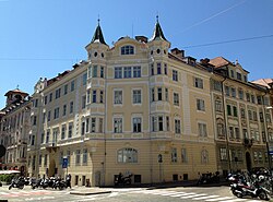 Sparkassenstraße 18