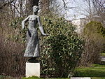 Tanzende weibliche Figur (Oscar-Straus-Denkmal)