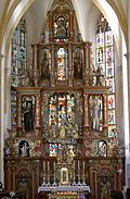 Stiftskirche Viktring: Hochaltar und Glasgemälde