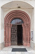 Westportal der Kirche