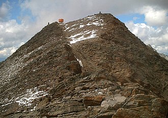 Gipfel des Wassertalkogels mit dem Rheinland-Pfalz-Biwak (von Süden)