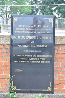 Gedenktafel für die drei Opfer der Wiener Kurdenmorde