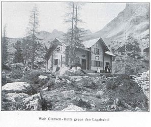Die Wolf-Glanvell-Hütte etwa 1908