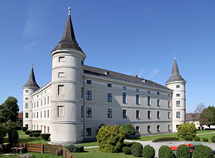 Schloss Wolfpassing