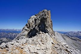 Gipfelaufbau mit kurzem Klettersteig