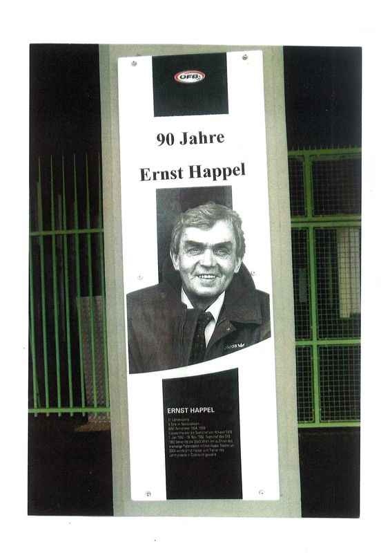 Cover of the book '90 Jahre Ernst Happel'