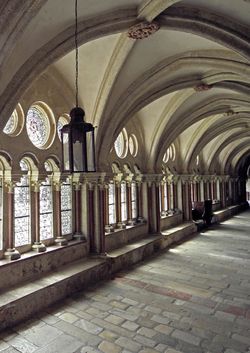 Bild der Seite - 251 - in Die Baukunst des 13. Jahrhunderts in Österreich