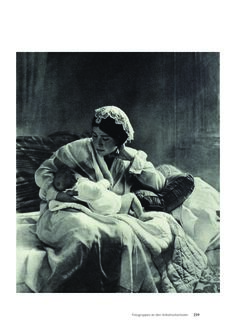 Image of the Page - 259 - in Rasende Reporter: Eine Kulturgeschichte des Fotojournalismus. - Fotografie, Presse und Gesellschaft in Österreich 1890 bis 1945